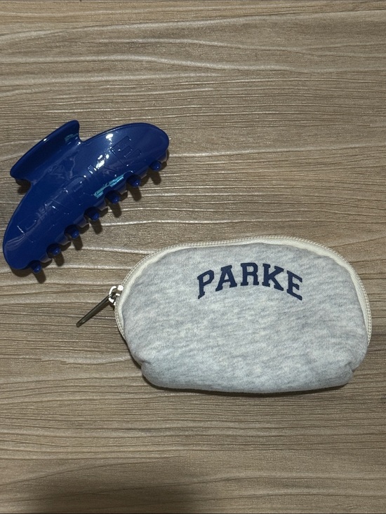 Parke Accessories - PARKE Claw Clip in Denim. NWT.